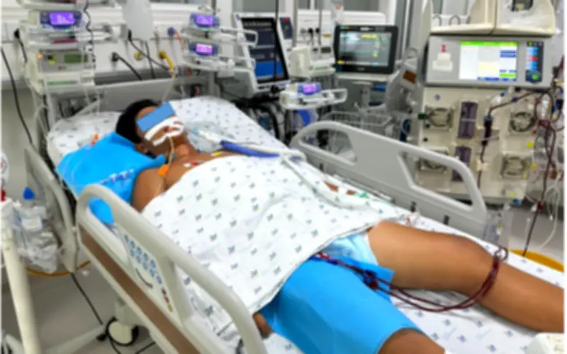 Nắng nóng, thiếu niên 15 tuổi sốc nhiệt nguy kịch, tổn thương gan thận khi chơi thể thao