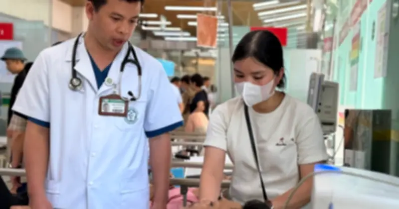 Nắng nóng trên 40°C: Hàng loạt người trẻ nhập viện suy thận, sốc nhiệt