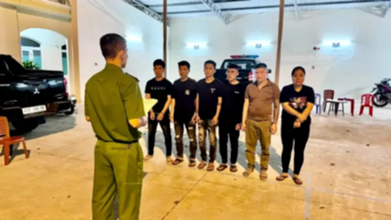 Đà Nẵng triệt phá đường dây mua bán người dưới 16 tuổi tại quán karaoke