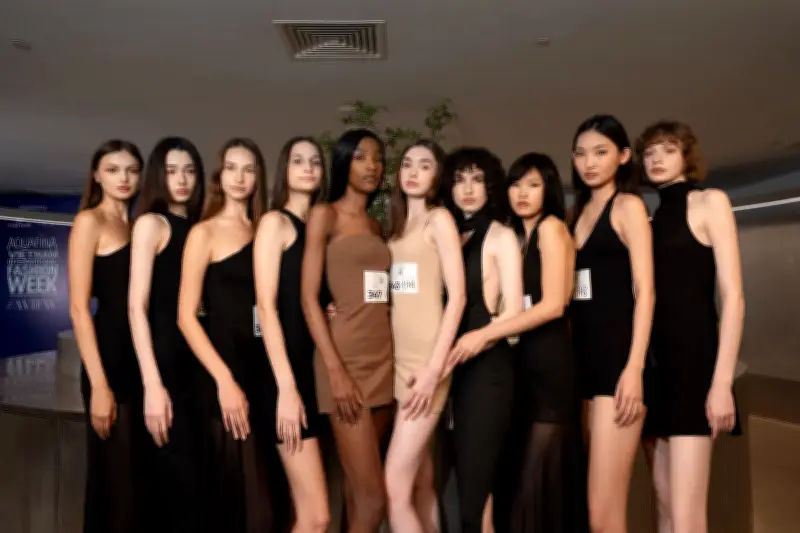 NTK chọn mẫu cho Vietnam International Fashion Week 2026: Khát khe, độc bản
