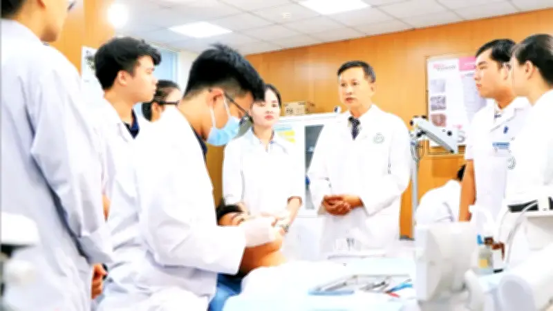 Đào tạo bác sĩ nội trú: Nhu cầu lớn, cần đổi mới toàn diện