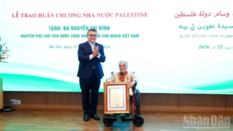 Palestine trao Huân chương Ngôi sao Công trạng cho nguyên Phó Chủ tịch nước Nguyễn Thị Bình