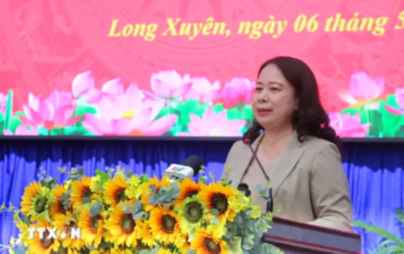 Phó Chủ tịch nước Võ Thị Ánh Xuân tiếp xúc cử tri tỉnh An Giang