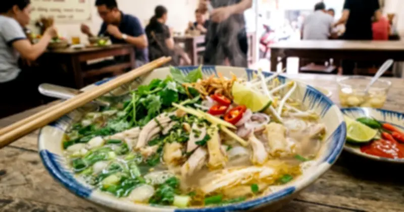 Phở gà: Lựa chọn sáng lành mạnh nhưng cần ăn đúng cách để tốt cho sức khỏe