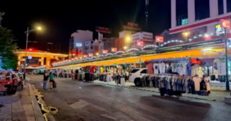 Phố đi bộ Trường Vinh đóng cửa vì đìu hiu, xuống cấp sau thời gian ngắn hoạt động
