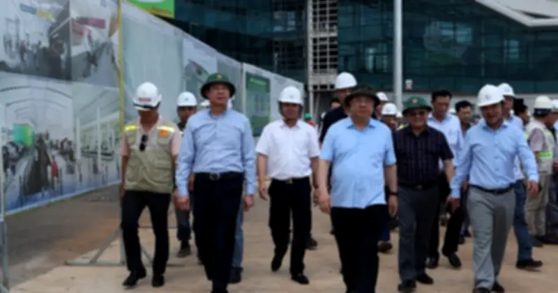 Phó thủ tướng kiểm tra tiến độ sân bay Long Thành, cao tốc và nhà ga T3