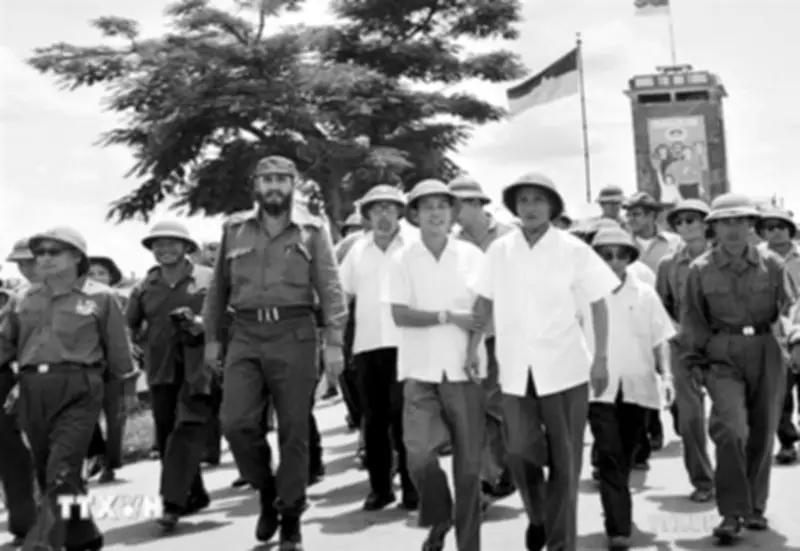 Phối hợp xuất bản tuyển tập tác phẩm của lãnh tụ cách mạng Cuba Fidel Castro Ruz