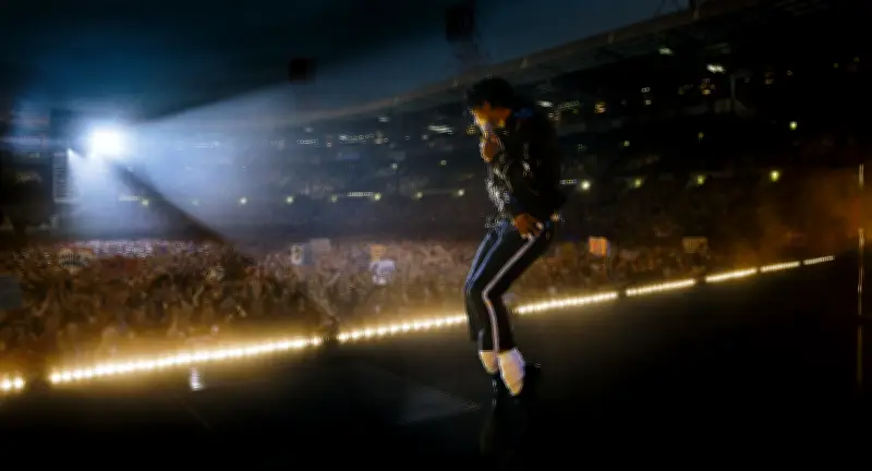 Phim về Michael Jackson trở lại ngôi vương phòng vé Bắc Mỹ