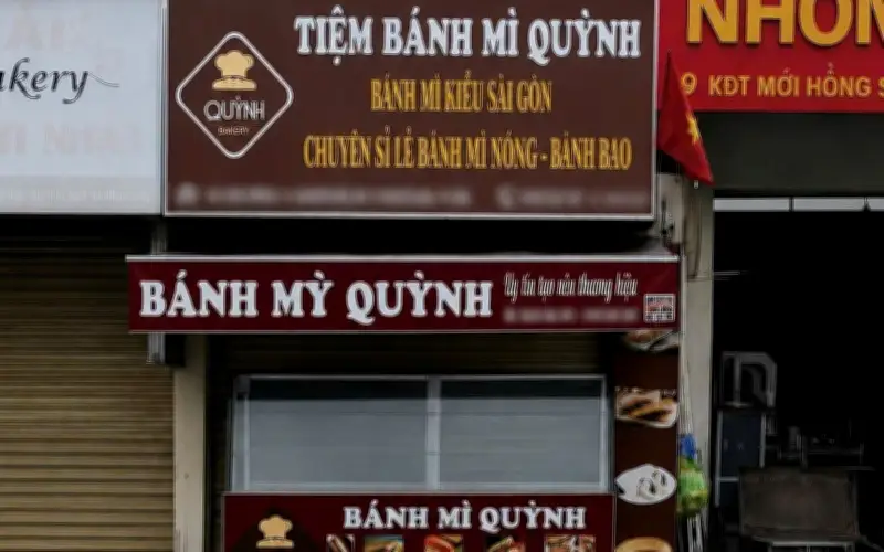 Phạt 80 triệu đồng, đình chỉ 3 tháng tiệm bánh mì Quỳnh gây ngộ độc hàng loạt