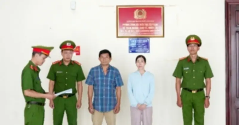 Phát hiện 3 điểm sản xuất nước hoa giả, đại tá công an đến hiện trường chỉ đạo