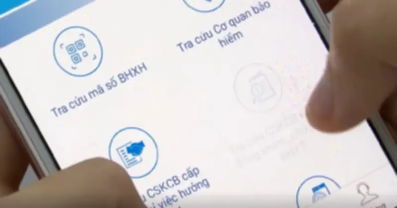 Phát hiện thông tin khám chữa bệnh lạ trên VssID, người phụ nữ Hà Nội lo lắng