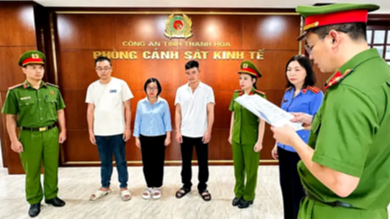 Phát hiện trang trại NewHope xả gần 6.000 tấn chất thải chưa xử lý ra môi trường