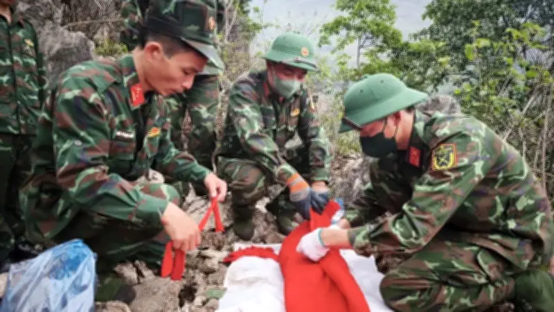 Phát hiện và cất bốc 4 bộ hài cốt liệt sĩ tại Vị Xuyên