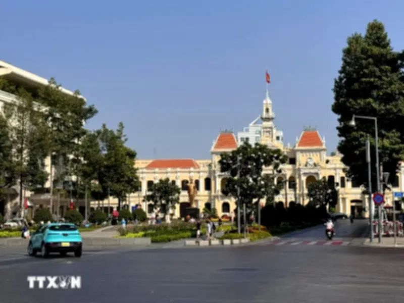 Phát động đợt thi đua đặc biệt 'Tự hào 50 năm đổi mới và phát triển'
