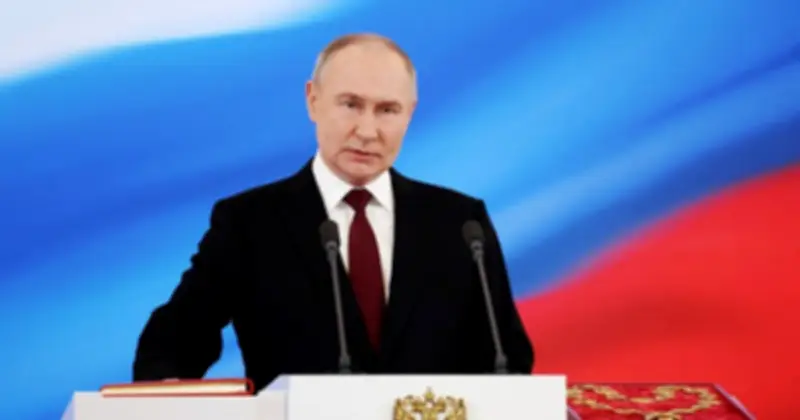 Putin sẵn sàng gặp Zelensky tại nước thứ ba để ký thỏa thuận