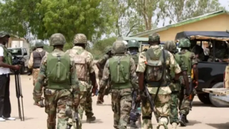 Quân đội Nigeria tiêu diệt và bắt giữ hàng chục nghi phạm khủng bố