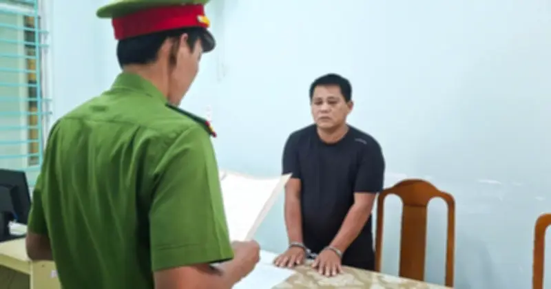 Quảng Ngãi: Bắt tạm giam người đàn ông dùng dao chém người, đập phá xe cấp cứu