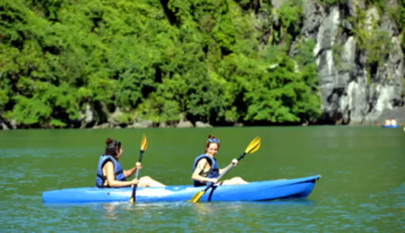 Quảng Ninh: Biến du lịch biển đảo thành sản phẩm chủ lực thu hút khách