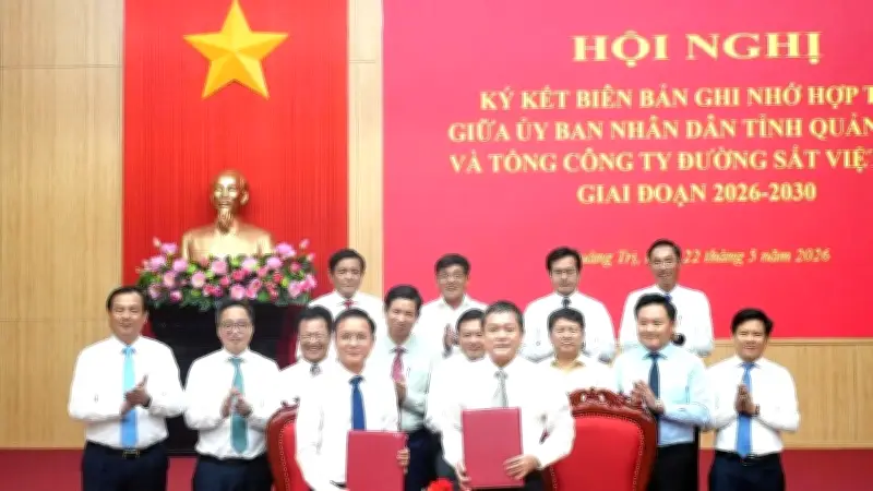 Quảng Trị hợp tác với Đường sắt phát triển du lịch đường sắt