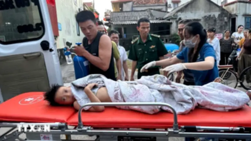 Quảng Trị: Kịp thời cứu sống cháu bé bị đuối nước khi tắm biển