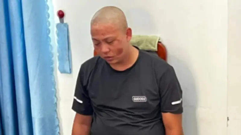 Quảng Trị: Xông vào phòng trực, bàn chém trọng thương cán bộ công an phường