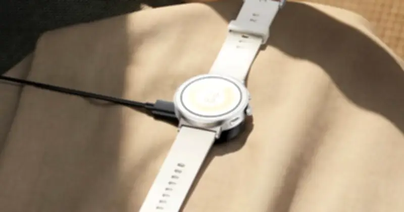 Realme Watch S5 ra mắt: Thiết kế khung phẳng, pin 16 ngày, nút Gemini riêng