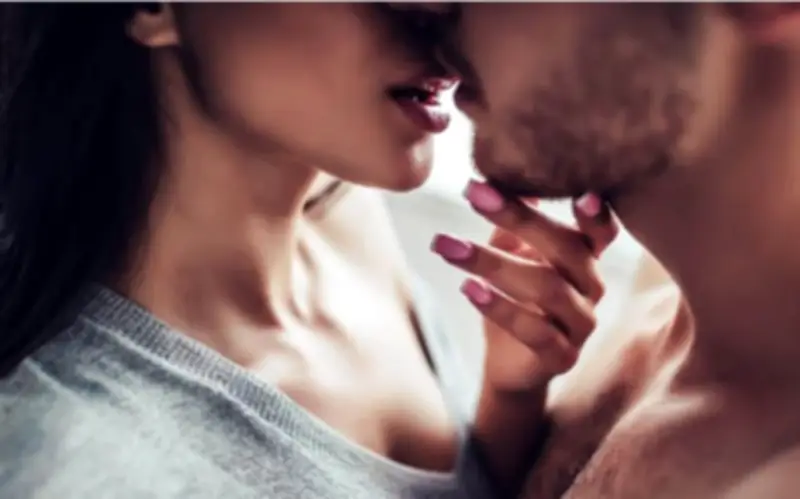 Rối loạn sinh lý sau sinh: Nhiều đàn ông rơi vào cảm giác bị vợ bỏ rơi mà không dám nói ra