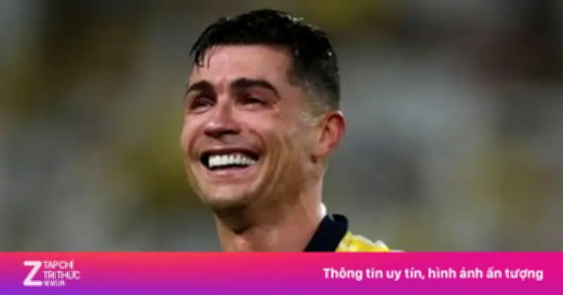 Ronaldo khóc, đánh trống cùng CĐV và gây bão mạng xã hội sau chức vô địch đầu tiên cùng Al-Nassr