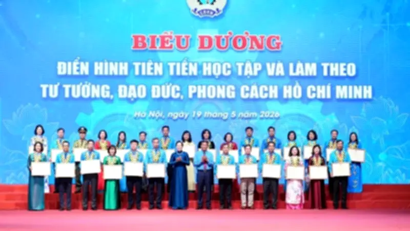 Sơ kết 5 năm thực hiện Kết luận 01-KL/TW: Biểu dương điển hình học tập và làm theo Bác