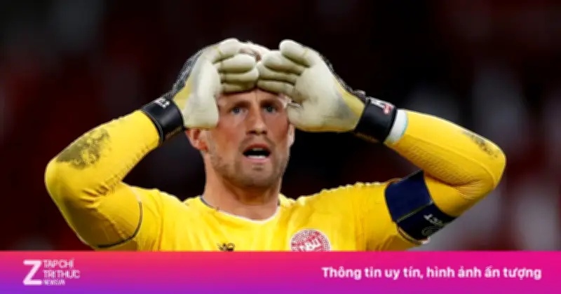 Schmeichel chính thức giải nghệ ở tuổi 39 vì chấn thương vai nặng