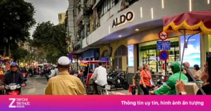 Siết xe ôm, shipper xe xăng tại Hà Nội: Phương án chuyển đổi ra sao?