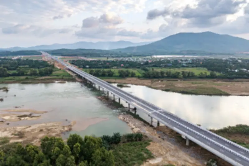 So sánh suất vốn đầu tư xây đường/hầm/cầu cao tốc ở Đồng bằng sông Cửu Long