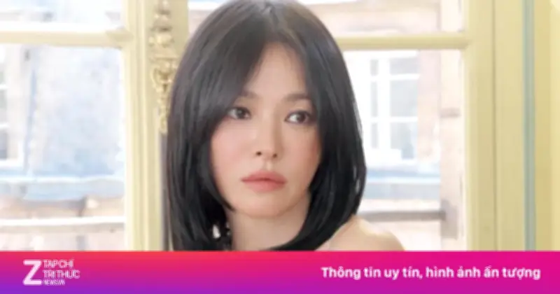 Song Hye Kyo khoe sắc vóc gợi cảm ở tuổi 44, nhận 'mưa lời khen'