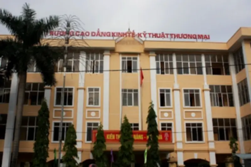 Sáp nhập Trường Cao đẳng Kinh tế Kỹ thuật Thương mại vào Trường Đại học Điện lực