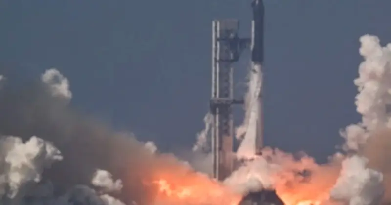 Spacex phóng thành công tàu Starship V3, chạm mốc hạ cánh thẳng đứng