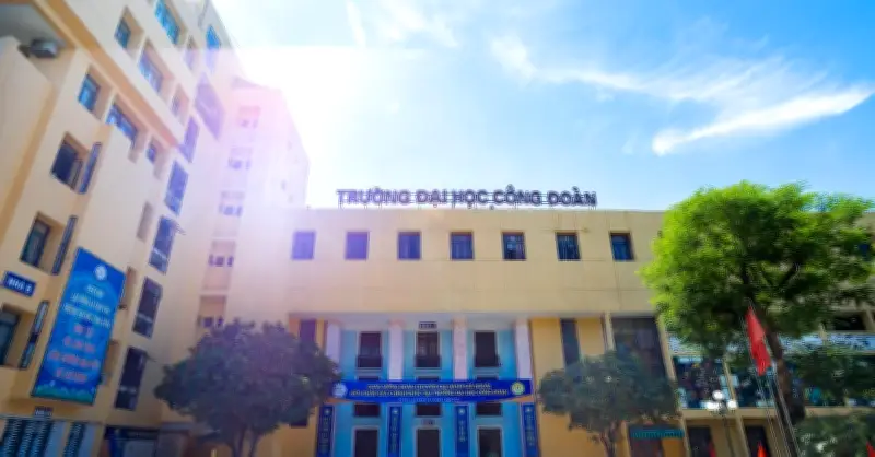 Sát ngày tốt nghiệp, sinh viên than trường đại học bất ngờ yêu cầu thi chuẩn đầu ra