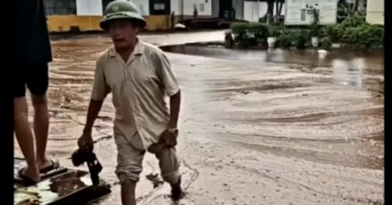 Sét đánh trúng bể mật nhà máy đường, thiệt hại hàng chục tỉ đồng