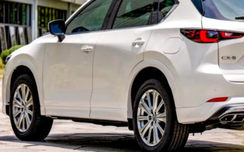 SUV hạng C giảm giá mạnh tới 300 triệu đồng, thấp chưa từng thấy, Mazda CX-5 rẻ hiếm có