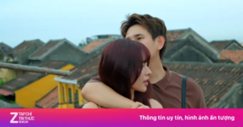 Tú Hảo và Quỳnh Lý tình tứ du lịch Hội An sau khi công khai hẹn hò