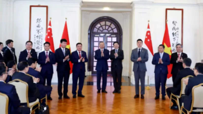 Tô Lâm và Thủ tướng Singapore chứng kiến trao văn kiện hợp tác