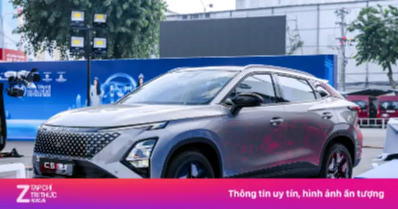 Ôtô Trung Quốc ồ ạt giảm giá, khuyến mại cả trăm triệu đồng dịp hè