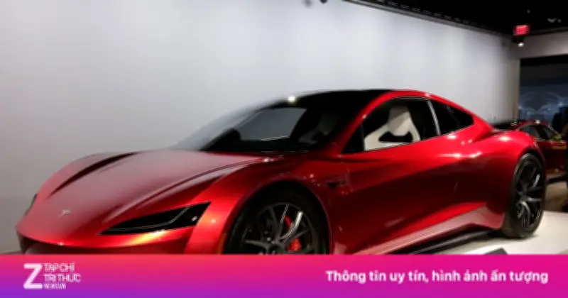 Tesla Roadster lại lỡ hẹn, CEO Elon Musk hứa hẹn mơ hồ về ngày ra mắt