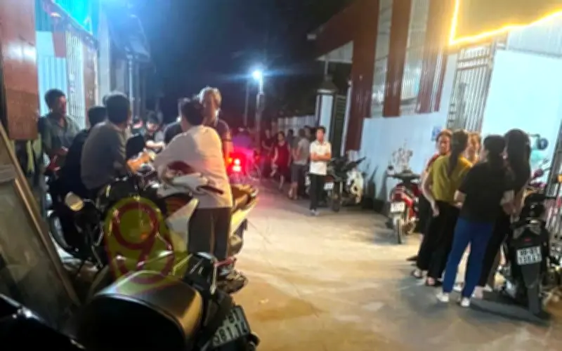 Thả diều, nam sinh lớp 8 bị điện giật tử vong