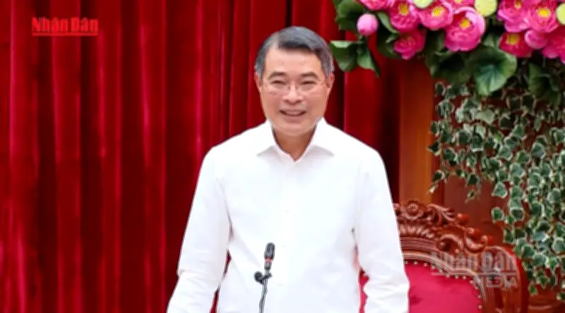 Thủ tướng Lê Minh Hưng: Vĩnh Long phải xác lập mô hình mới cho tăng trưởng 2 con số