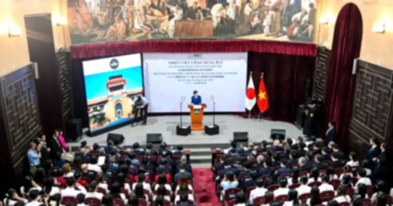 Thủ tướng Nhật Bản Takaichi Sanae phát biểu chính sách tại Đại học Quốc gia Hà Nội
