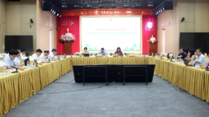 Thứ trưởng Đặng Hoàng Oanh: Quyết định hành chính cần tuân thủ pháp luật và đáp ứng nguyện vọng nhân dân