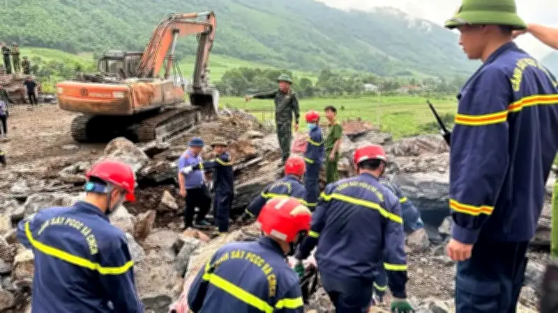 Thanh Hóa: 3 người tử vong trong vụ sạt lở đá tại mỏ khai thác