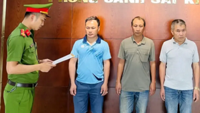 Thanh Hóa: Ba đối tượng khai thác đất trái phép, thu lợi bất chính hơn 140 triệu