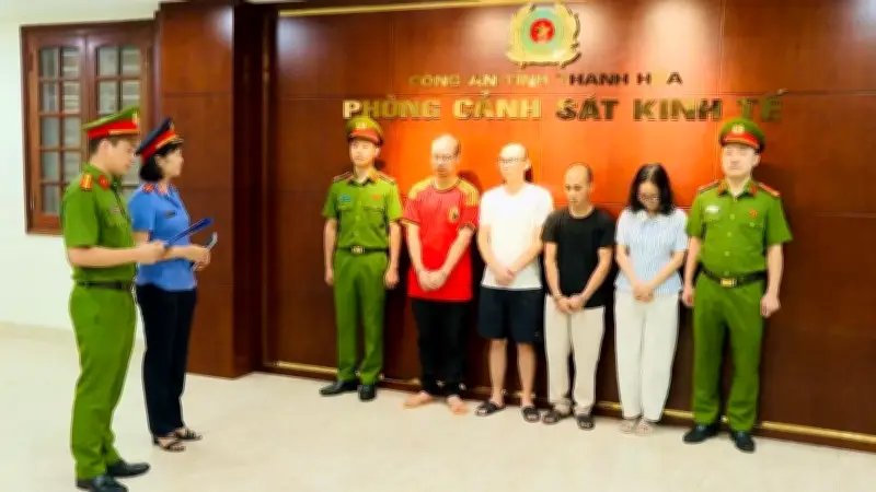 Thanh Hóa khởi tố đường dây buôn lậu xe điện ba bánh từ Trung Quốc