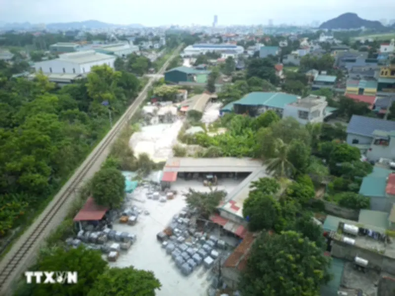 Thanh Hóa: Người dân sống chung với bụi, tiếng ồn từ các xưởng sản xuất đá